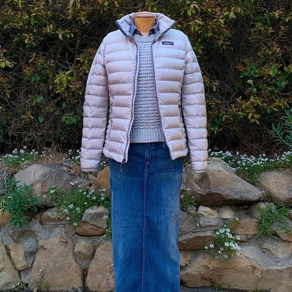 Patagonia Lightweight Down Sweater Jacket